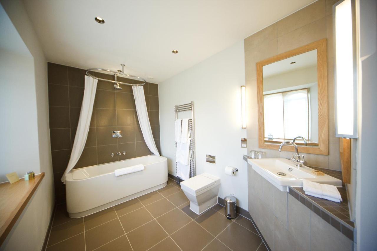 メードストン Leeds Castle Maiden'S Tower Bed & Breakfast エクステリア 写真