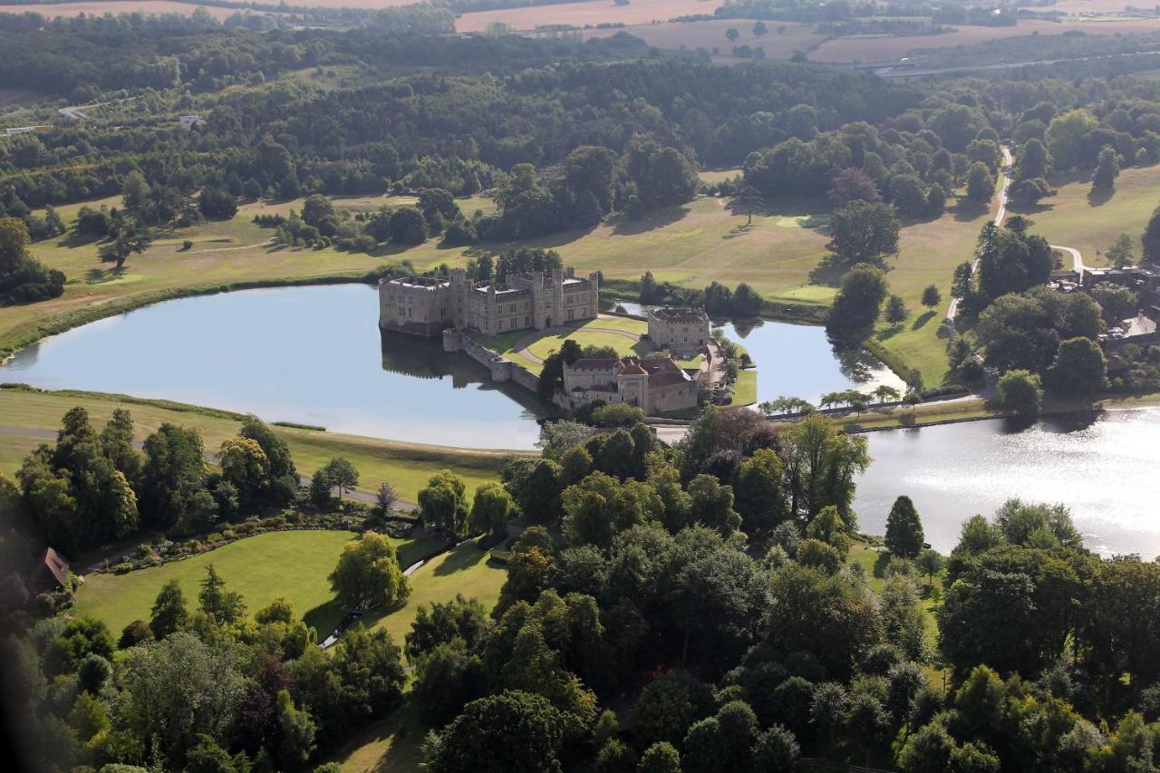 メードストン Leeds Castle Maiden'S Tower Bed & Breakfast エクステリア 写真